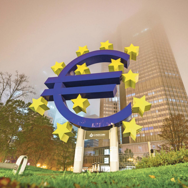 &lt;p&gt;Pojednostavljeno rečeno, 2022. godina bila je godina velikog posrtanja zajedničke monetarne političke članica eurozone&lt;/p&gt;