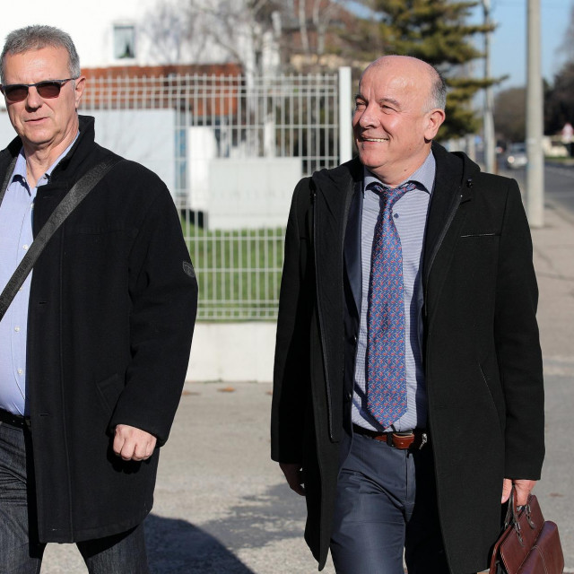 &lt;p&gt;Vlado Bagarić dolazi sa odvjetnikom na Županijski sud&lt;/p&gt;