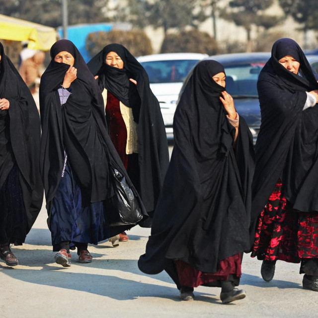 &lt;p&gt;Afganistanke na ulicama Kabula&lt;/p&gt;