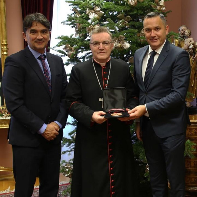 Zlatko Dalić, kardinal Bozanić i Marijan Kustić