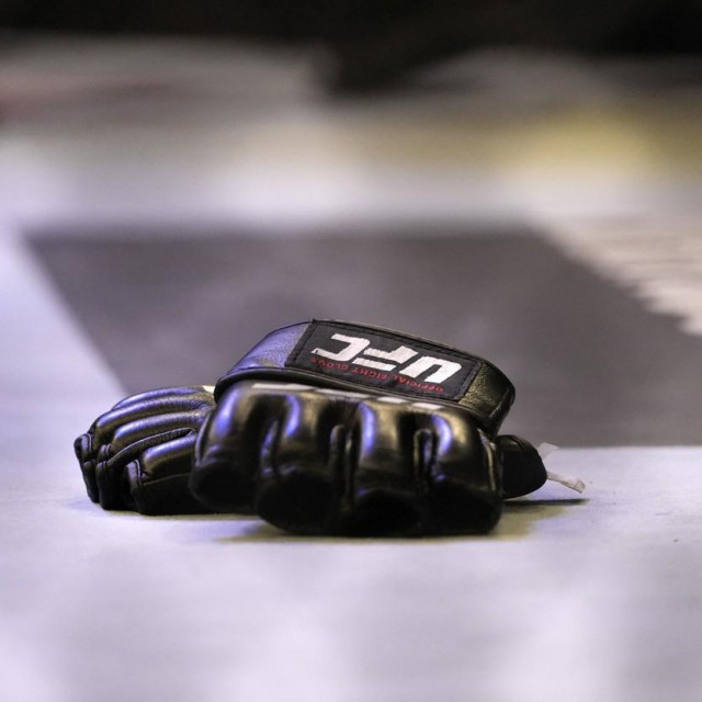 &lt;p&gt;UFC rukavice (Joanne Jedrzejczyk) &lt;/p&gt;