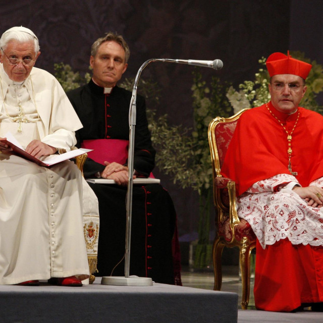 Papa Benedikt XVI. i kardinal Josip Bozanić