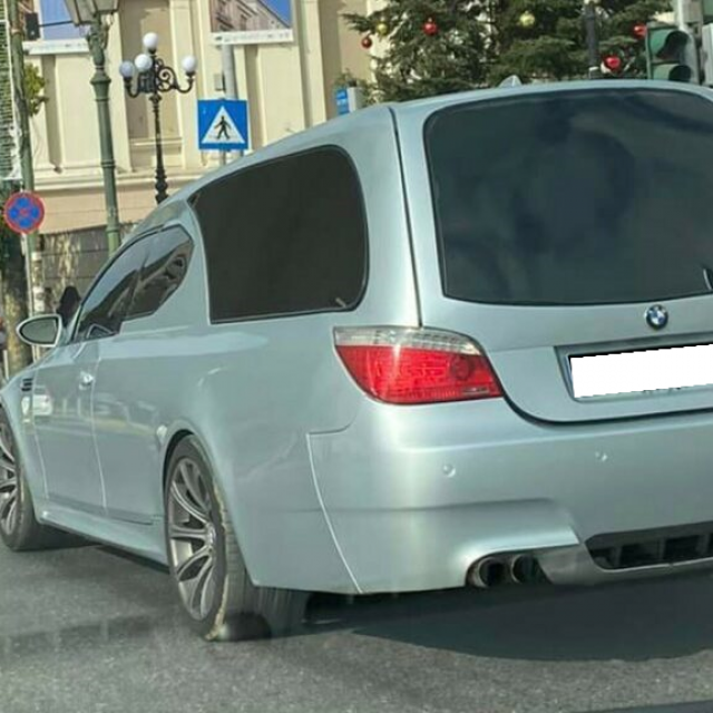 &lt;p&gt;Pogrebni BMW M5&lt;/p&gt;