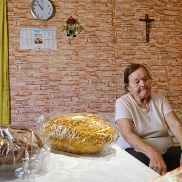 &lt;p&gt;Humanitarna voznja po selima tijekom koje se siromasnima donira Dupli kruh, Kroštulin projekt u kojem se jedan kruh prodaje, a drugi donira&lt;/p&gt;