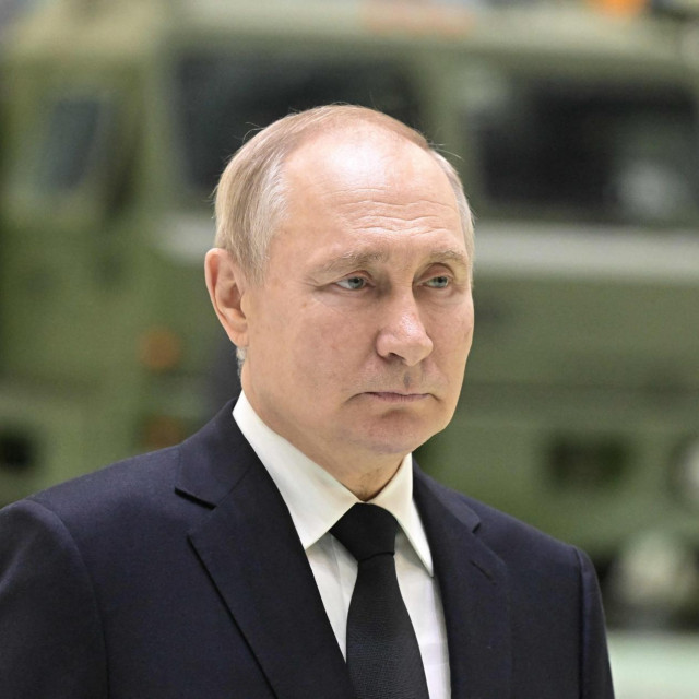 &lt;p&gt;Vladimir Putin u tvornici oružja u Sankt Peterburgu&lt;/p&gt;