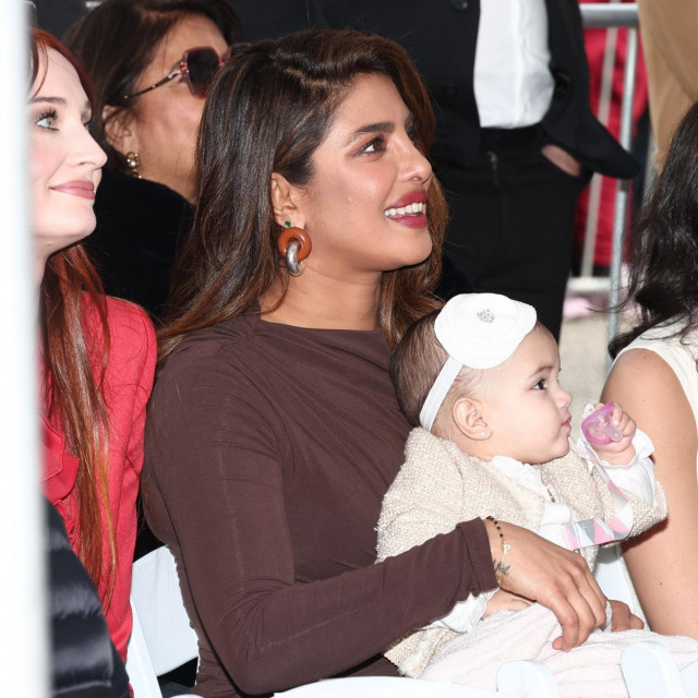 &lt;p&gt;Šogorice Sophie Turner i Priyanka Chopra s kćerkicom Malti Marie&lt;/p&gt;