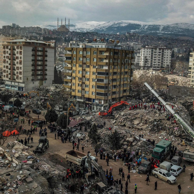 &lt;p&gt;Srušene zgrade tijekom operacije spašavanja u Kahramanmarasu&lt;/p&gt;