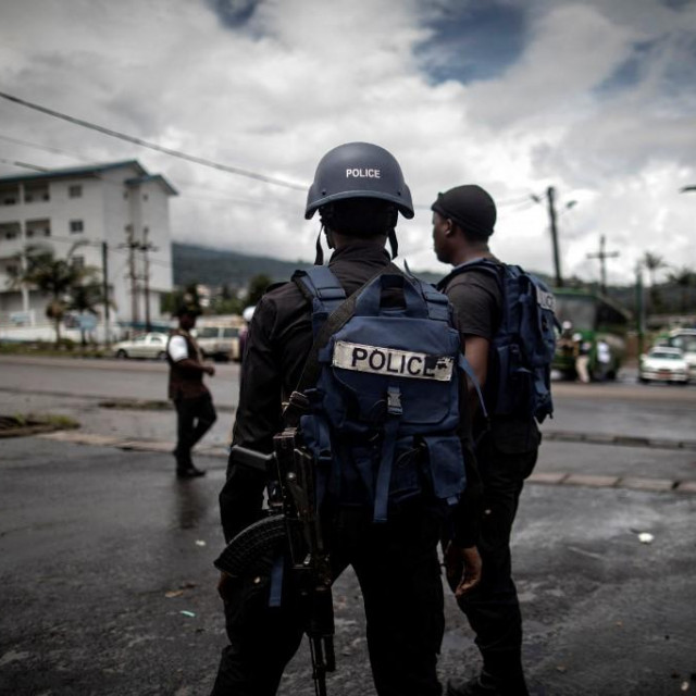 Policija u Kamerunu, ilustracija