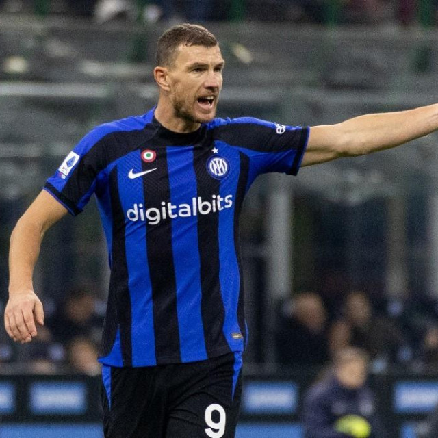 &lt;p&gt;Edin Dzeko of FC Internazionale in action during the Serie A football match between FC Internazionale and Hellas Verona FC at Stadio Giuseppe Meazza in San Siro on January 14, 2023 in Milano, Italy. (Photo by Mairo Cinquetti/NurPhoto) (Photo by Mairo Cinquetti/NurPhoto/NurPhoto via AFP)&lt;/p&gt;