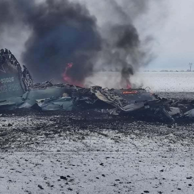 &lt;p&gt;Ilustracija, ostaci ruskog borbenog aviona Su-25, koji je oboren prošle godine u ratu u Ukrajini&lt;/p&gt;
