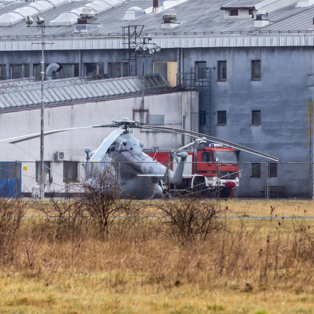 &lt;p&gt;Dva helikoptera Mi-8 koje Hrvatska pokljanja Ukrajini&lt;/p&gt;