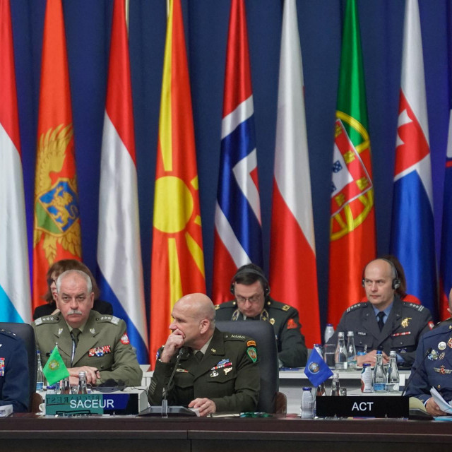 &lt;p&gt;General Christopher G. Cavoli (u sredini) na sastanku ministara vanjskih poslova zemlja članica NATO-a&lt;/p&gt;