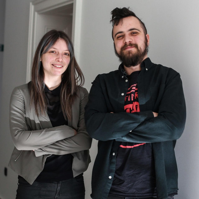 &lt;p&gt;Mateja Olujić, 3D umjetnica i Mladen Bošnjak, glavni game developer Misfit Villagea&lt;/p&gt;