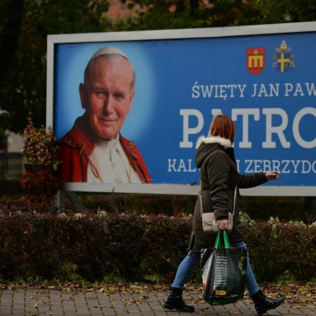 Plakat s likom Ivana Pavla II. u Poljskoj