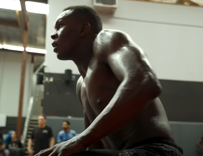 (VIDEO) Zavirite u trening kamp Israela Adesanye: Bivši prvak podosta radi na hrvačkim vještinama