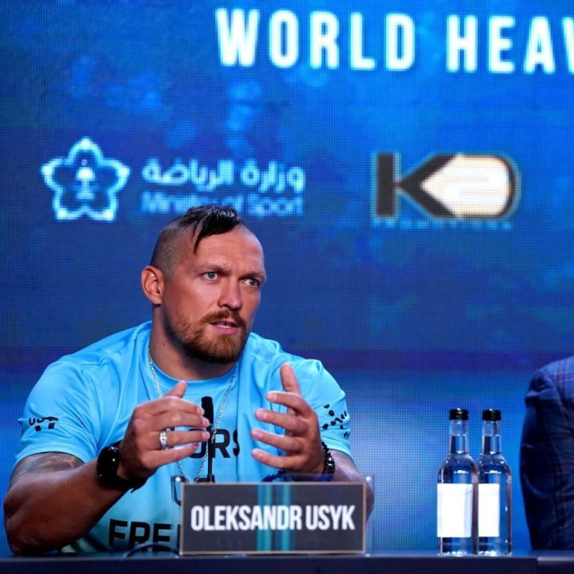 &lt;p&gt;Oleksandr Usyk (lijevo) i Alex Krassyuk (desno)&lt;/p&gt;