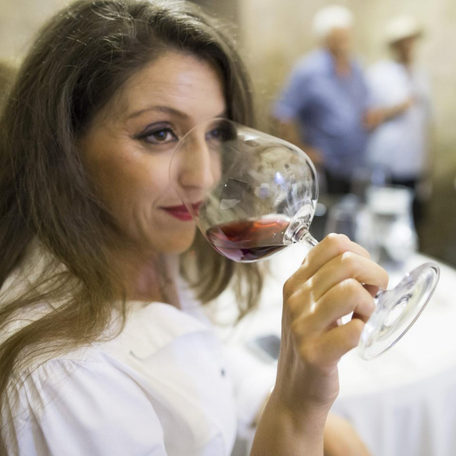 &lt;p&gt;Ana Mucalo - predavačica na radionici o crljenku na Festivalu Vino Dalmacije&lt;/p&gt;
