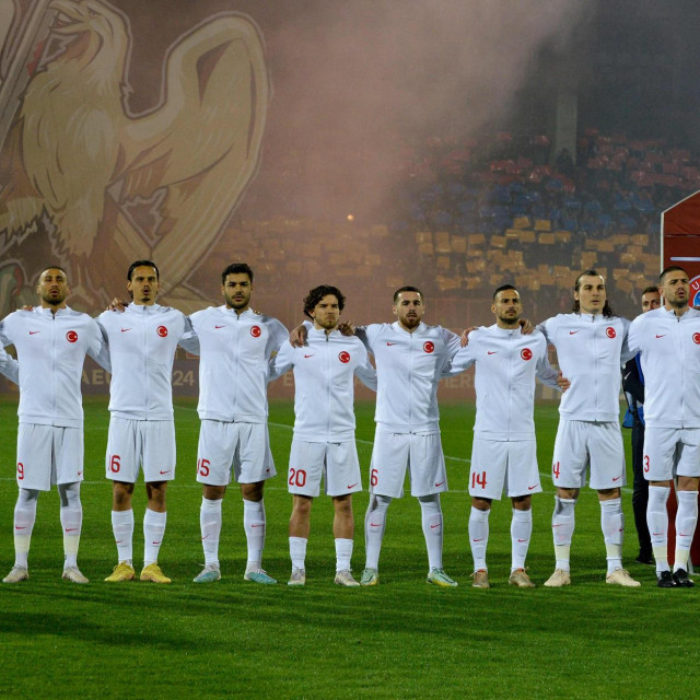 &lt;p&gt;Turski igrači uoči utakmice s Armenijom&lt;/p&gt;