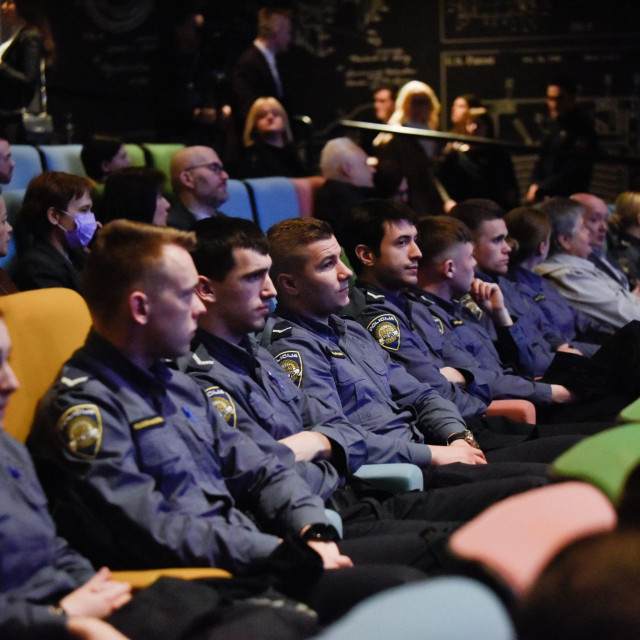<p>Predstavljanje priručnika Strani jezik u turističke svrhe za policijske službenike i Excuse me officer popratni program</p>