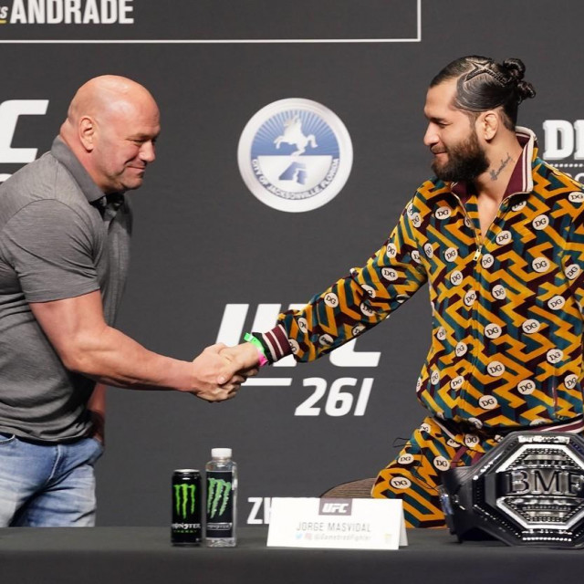 &lt;p&gt;JACKSONVILLE, FL - APRIL 22: Jorge Masvidal shakes hands with UFC President and CEO Dana White (L) at the press conference for UFC 261: Usman vs Masvidal 2 on April 22, 2021, at VyStar Veterans Memorial Arena in Jacksonville, FL.,Image: 607374143, License: Rights-managed, Restrictions: FOR EDITORIAL USE ONLY. Icon Sportswire (A Division of XML Team Solutions) reserves the right to pursue unauthorized users of this image. If you violate our intellectual property you may be liable for: actual damages, loss of income, and profits you derive from the use of this image, and, where appropriate, the costs of collection and/or statutory damages up to $150,000 (USD)., Model Release: no, Credit line: Louis Grasse/PxImages/Icon Sportswire/Newscom/Profimedia&lt;/p&gt;