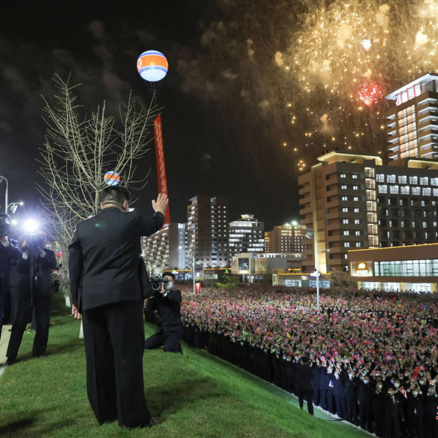 &lt;p&gt;Kim Jong Un na svečanosti&lt;/p&gt;