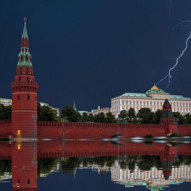 &lt;p&gt;Ilustracija: Udarac munje iznad Kremlja&lt;/p&gt;