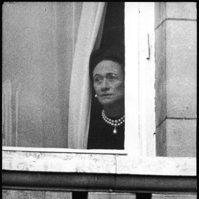 &lt;p&gt;Wallis Simpson u Buckinghamskoj palači nakon suprugova sprovoda 1972. godine&lt;/p&gt;