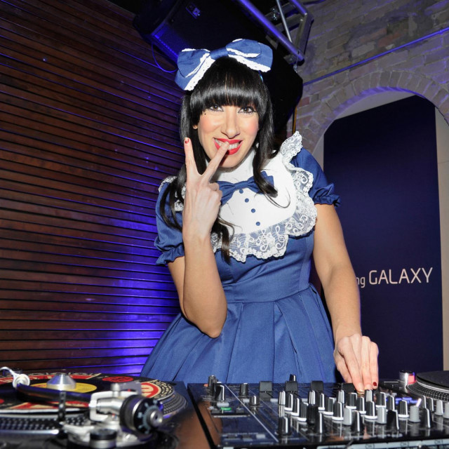 &lt;p&gt;Lady Starlight u zagrebačkom klubu Peti Kupe nastupa 5. svibnja, kao gošća hrvatske DJ Insolate&lt;/p&gt;