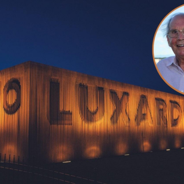 &lt;p&gt;Franco Luxardo (u krugu) i muzej Luxardo u blizini Padove&lt;/p&gt;
