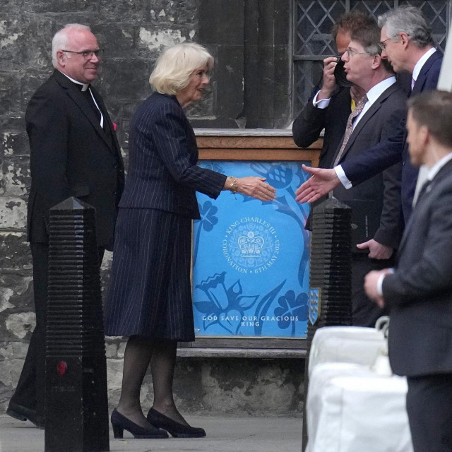 &lt;p&gt;Supruga kraljica Camilla sigla je na probu u Westminstersku opatiju&lt;/p&gt;