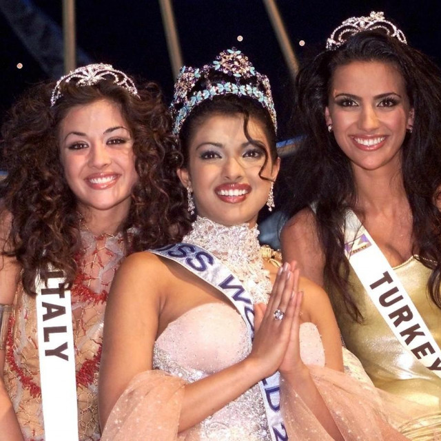 &lt;p&gt;18-ogodišnja Priyanka Chopra nakon što je osvojila titulu Miss Universe&lt;/p&gt;