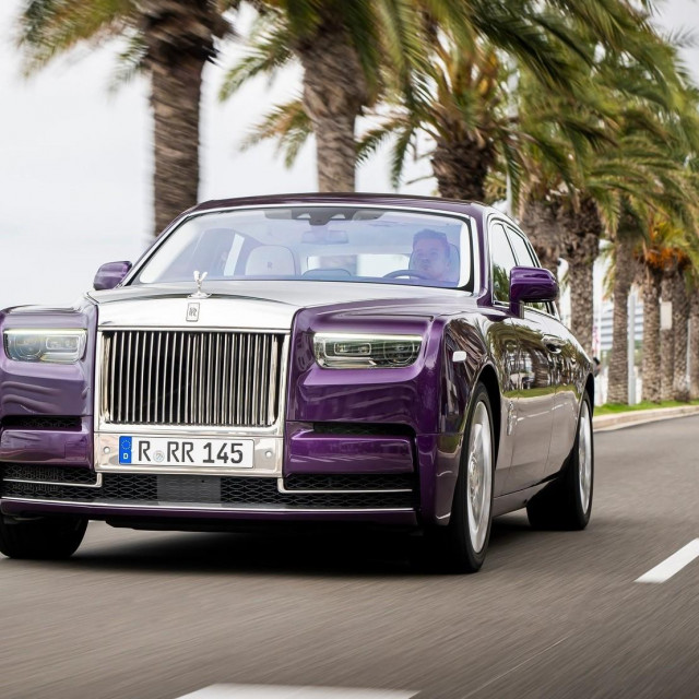 &lt;p&gt;Rolls Royce Phantom (ilustracija)&lt;/p&gt;