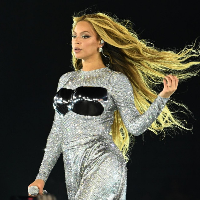 Beyoncé na otvorenju svoje Renaissance World Tour ”RENAISSANCE WORLD TOUR”