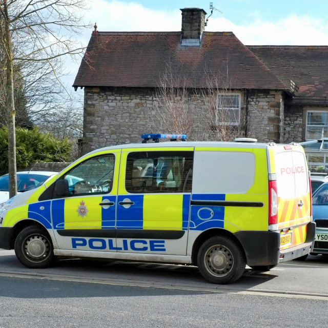 &lt;p&gt;Ilustrativna fotografija: policija u Derbyshireu&lt;/p&gt;