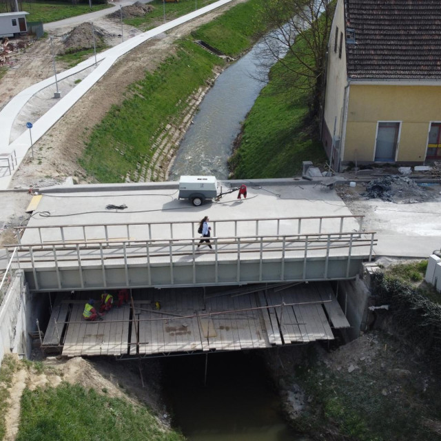 &lt;p&gt;Rekonstrukcija mosta preko rijeke Lonje u Ivanić-Gradu&lt;/p&gt;