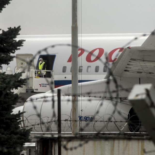 Dovitljivi prevaranti nudili su ruskim avio proijevoznicima rezervne dijelove za njihove zrakoplove