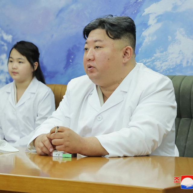 &lt;p&gt;Kim Jong Un i njegova kći Ju Ae&lt;/p&gt;