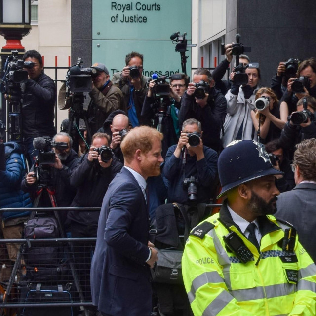 Prince Harry stigao je na sud u Londonu