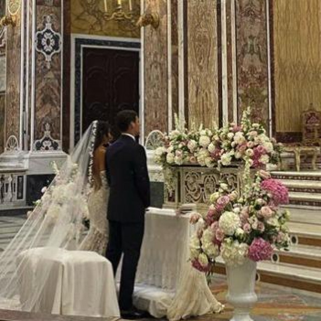 &lt;p&gt;Vjenčanje Virginije Mihajlović i Alessandra Vogliacca u katedrali u Bariju&lt;/p&gt;