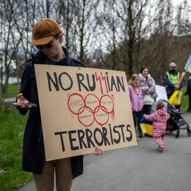 &lt;p&gt;Prosvjed Ukrajinaca protiv Rusije ispred sjedišta MOO-a u Lausannei&lt;/p&gt;
