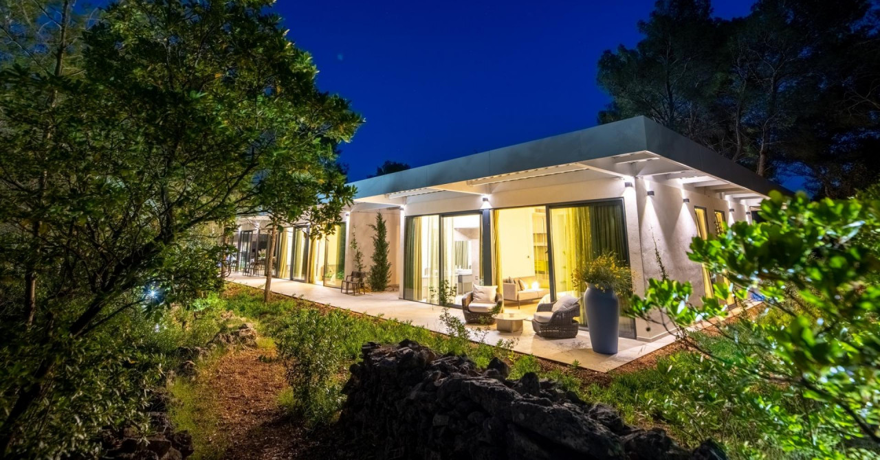 Dom i dizajn Senzacionalna staklena kuća Glass House Glamping na Hvaru