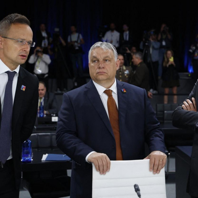 &lt;p&gt;Peter Szijjarto (prvi slijeva) i Viktor Orban &lt;/p&gt;