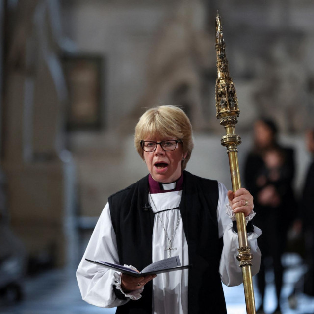 Londonska biskupica Sarah Mullally
