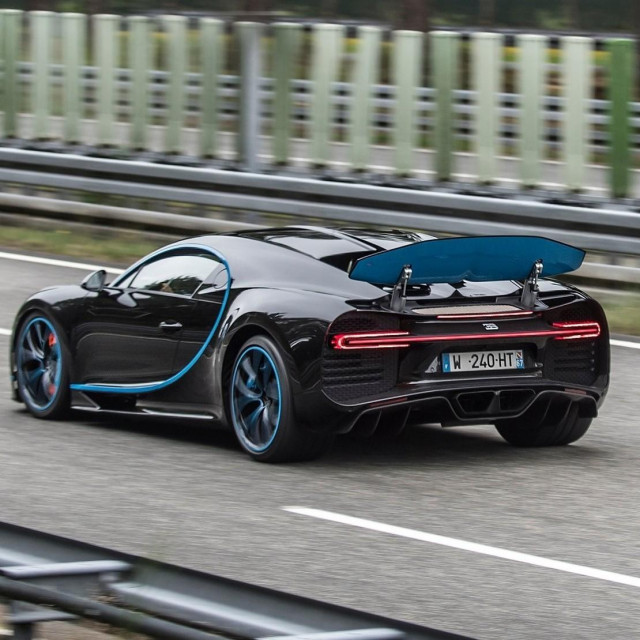 &lt;p&gt;Bugatti Chiron (ilustracija)&lt;/p&gt;