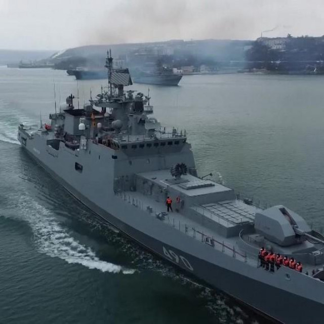 &lt;p&gt;Ruski ratni brod Crnomorske flote&lt;/p&gt;