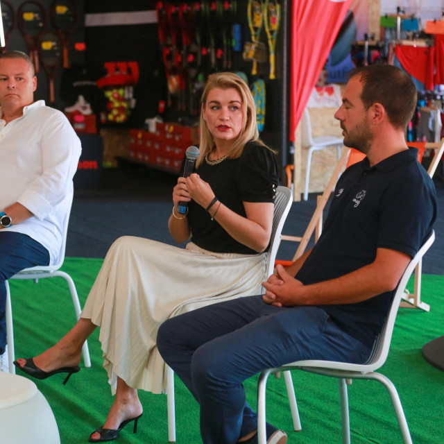 Press konferencija ministrice turizma Nikoline Brnjac, Kristijana Staničića i Milana Popovića