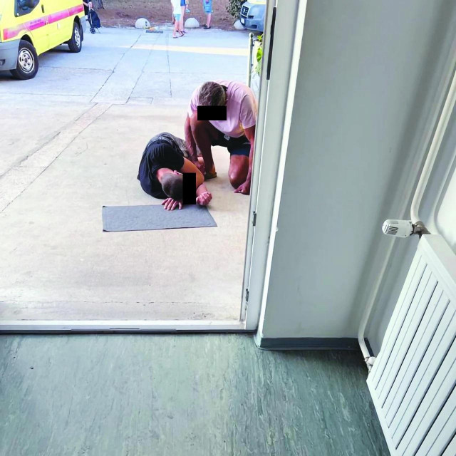 Strašan prizor na ulazu u supetarsku Hitnu pomoć: mladić leži, osoblje ne trza