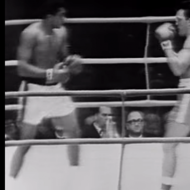 &lt;p&gt;Muhammad Ali (lijevo) i Brian London (desno)&lt;/p&gt;
