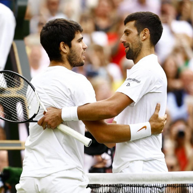 Carlos Alcaraz i Novak Đoković u finalu Wimbledona