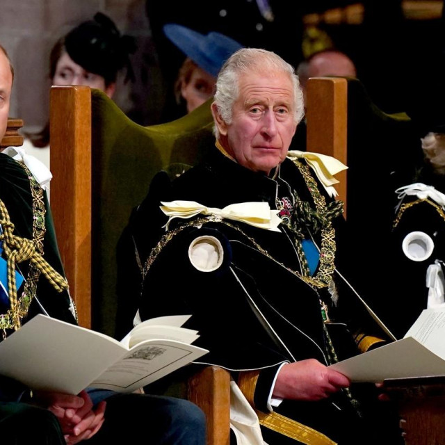 &lt;p&gt;Princ  William i kralj Charles III.&lt;/p&gt;